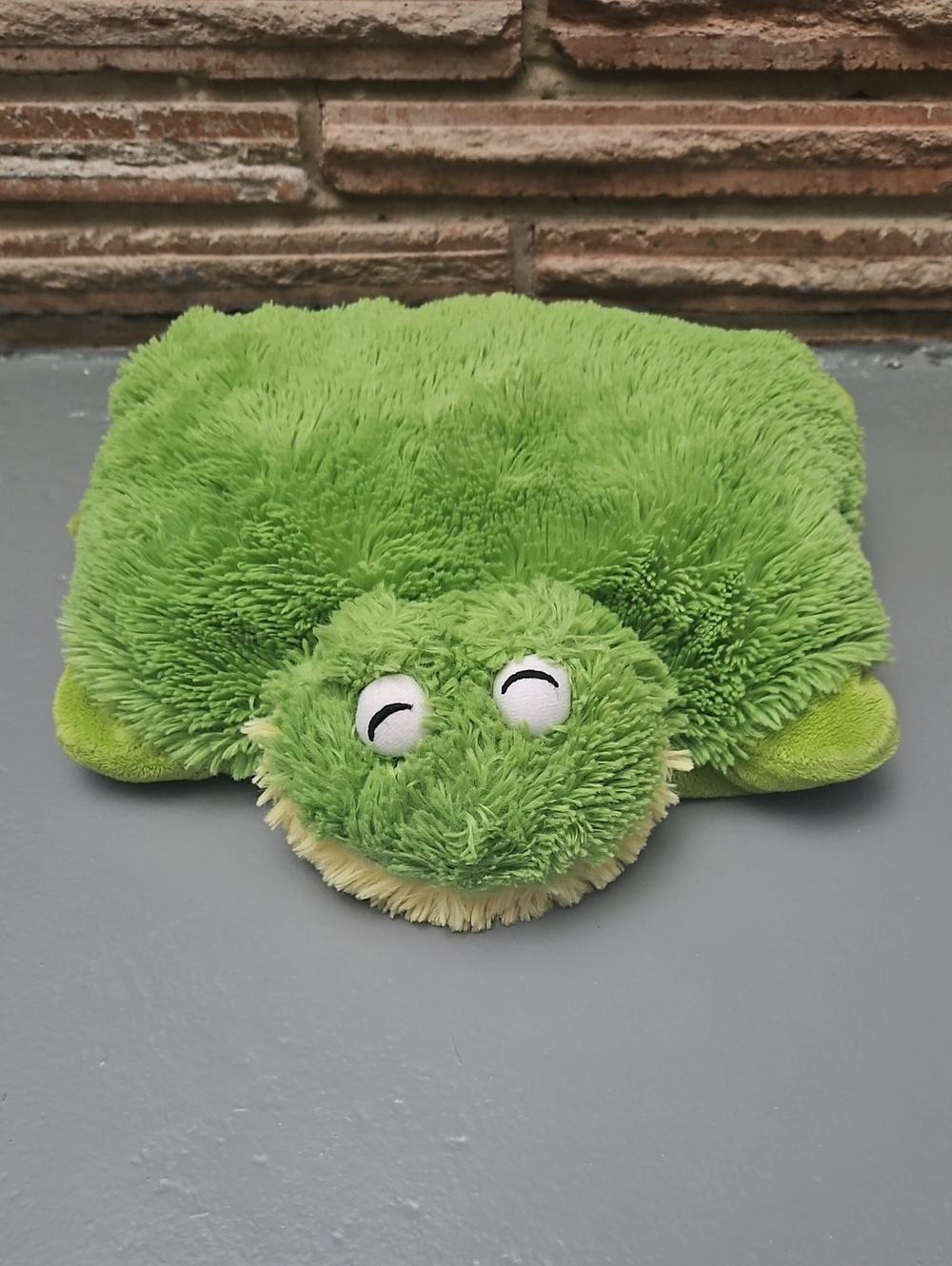2010 Pillow Pets Friendly Frog Plush Toy Folding Pillow Vintage Y2k Collectible